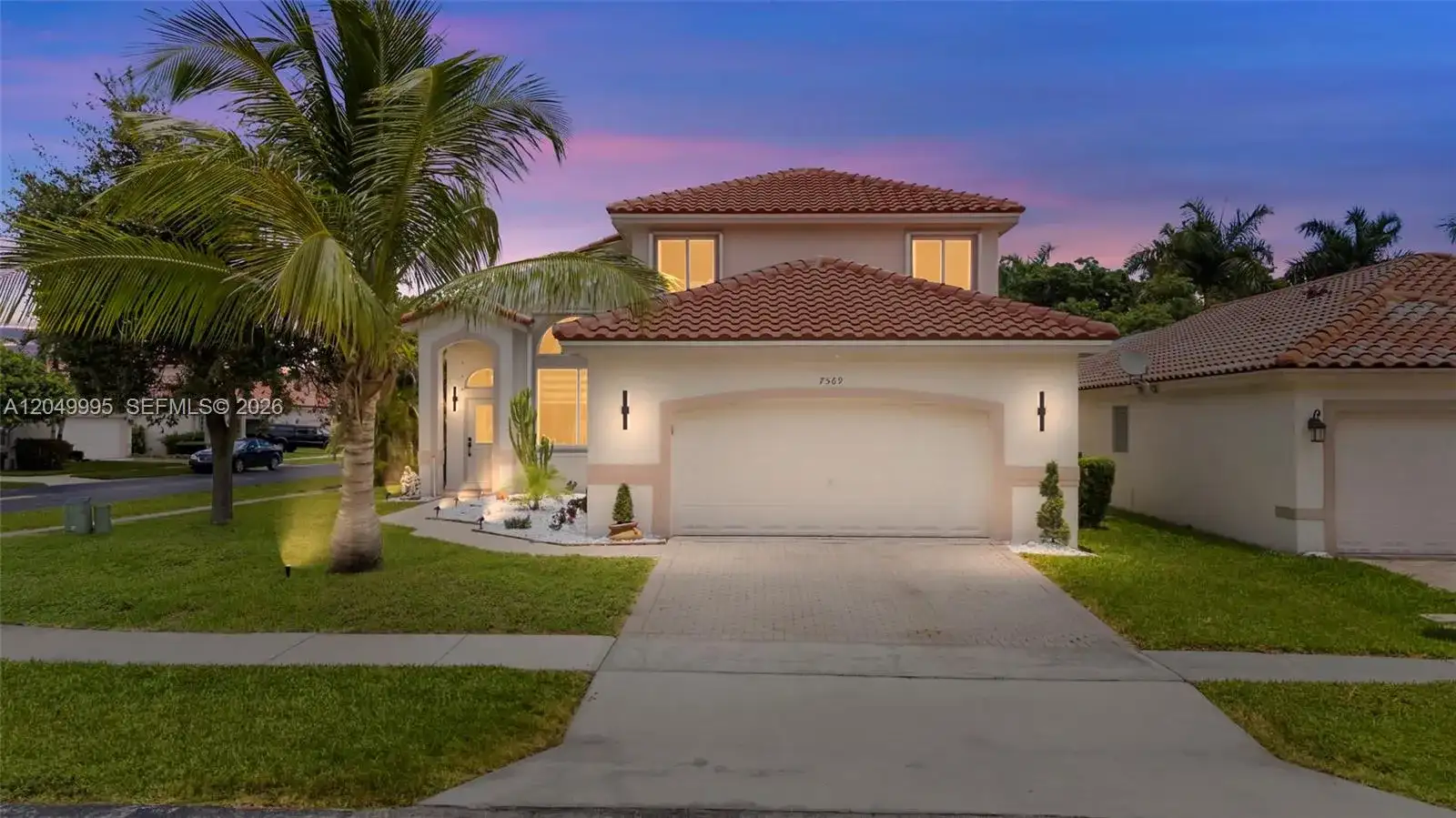 7569 Parkside Ln, Margate FL 33063 photo 2