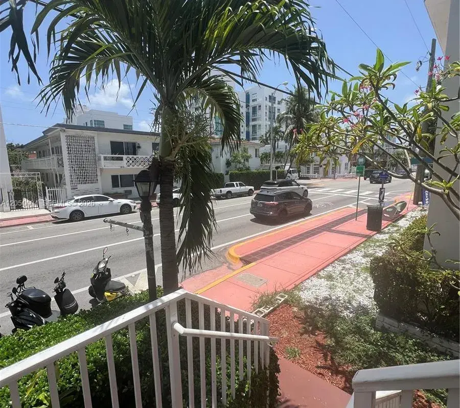 7720 Harding Ave # 9, Miami Beach FL 33141