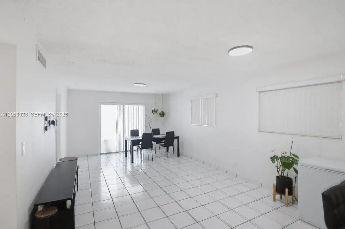 6175 W 20th Ave # 311, Hialeah FL 33012 photo 4