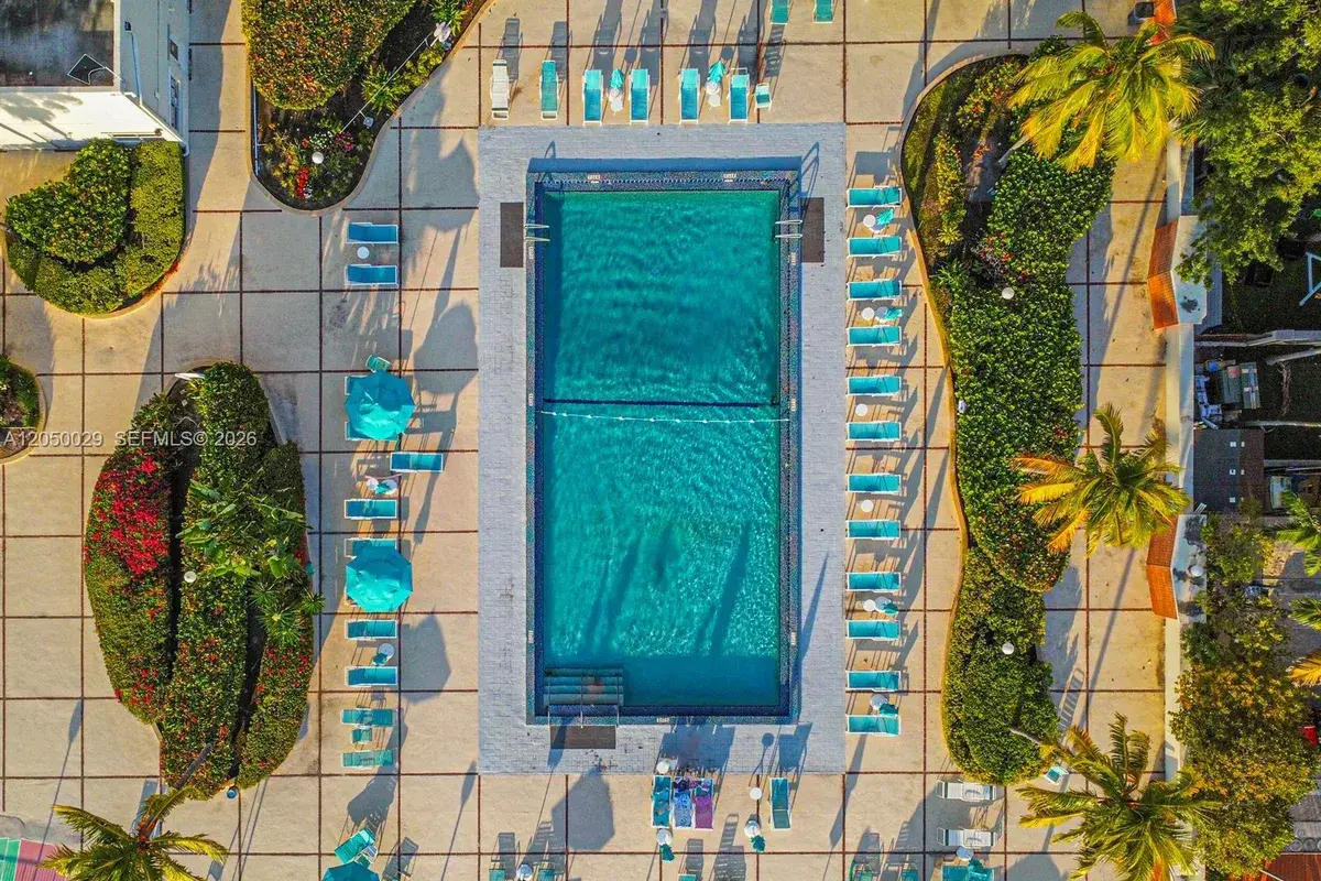 3800 S Ocean Dr # 410, Hollywood FL 33019