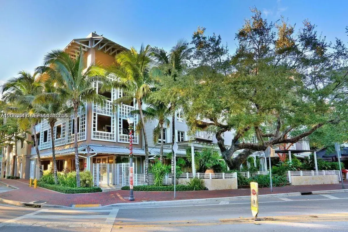 3540 Main Hwy # 204, Miami FL 33133