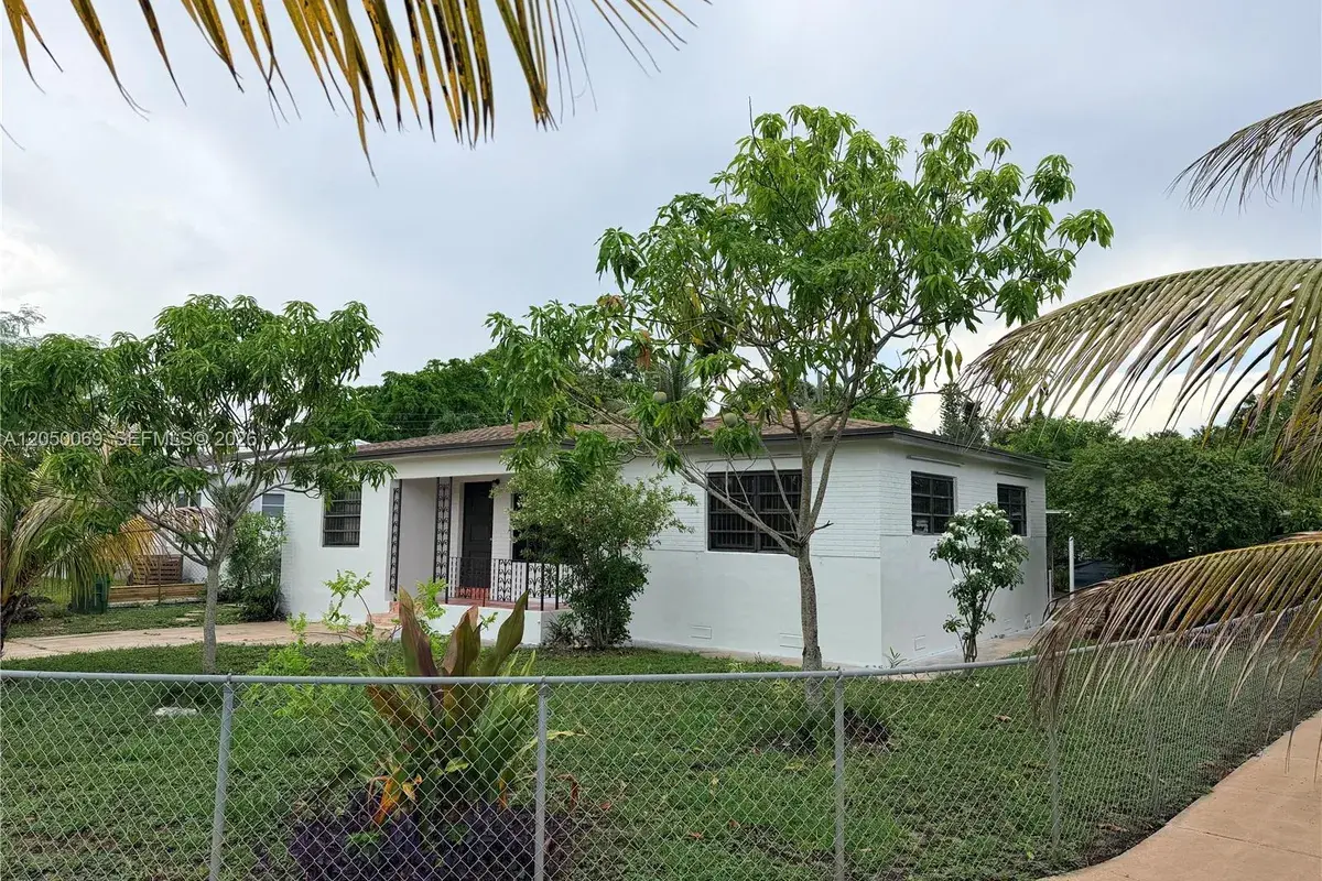 341 Aladdin St, Opa-Locka FL 33054