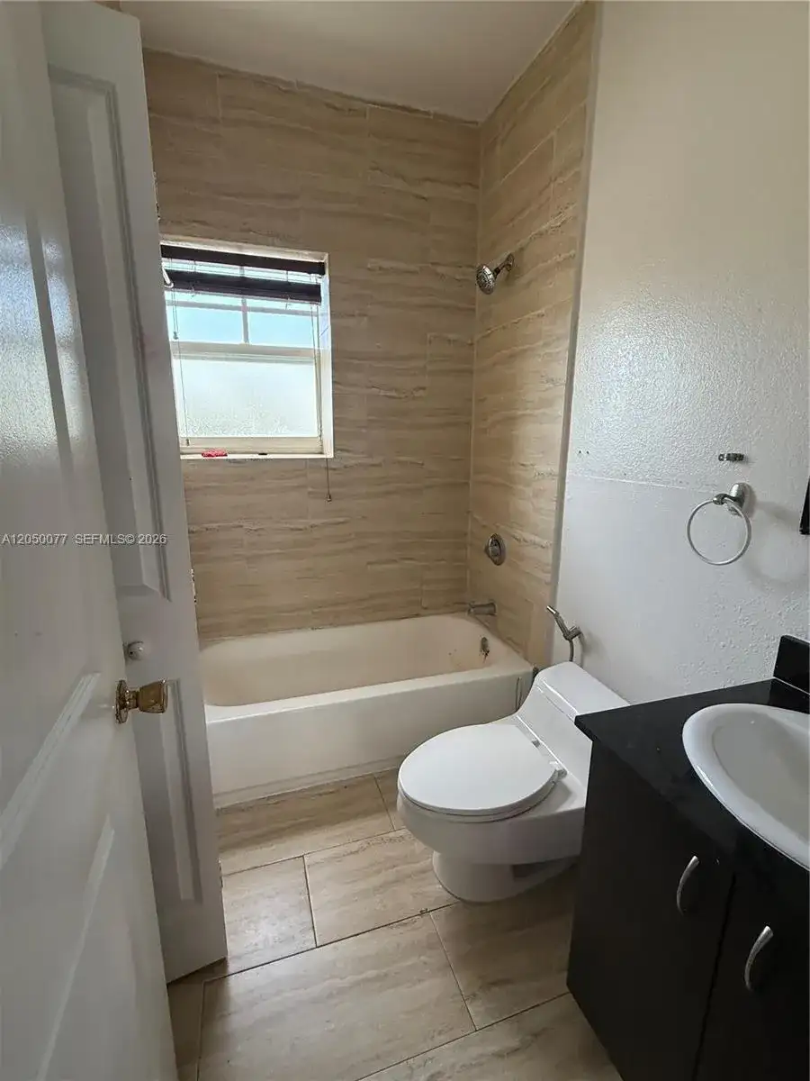 1330 Pennsylvania Ave # 303, Miami Beach FL 33139 photo 2