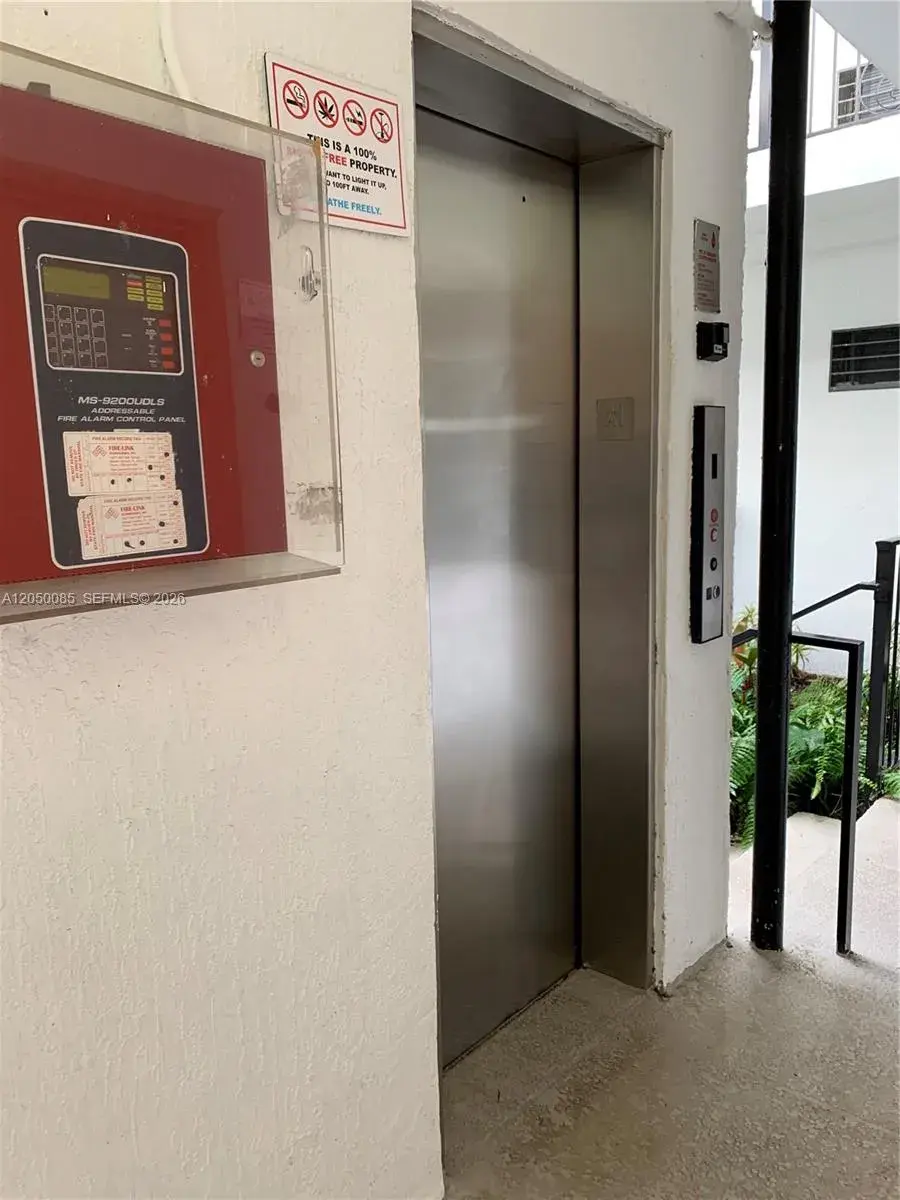 1330 Pennsylvania Ave # 203, Miami Beach FL 33139