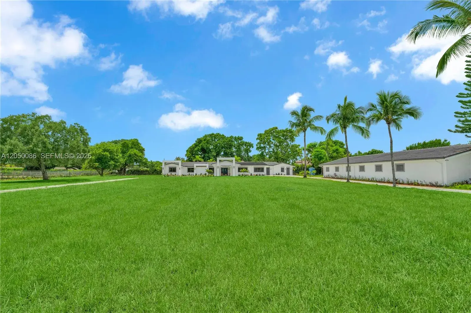 17640 SW 52nd Ct, Southwest Ranches FL 33331