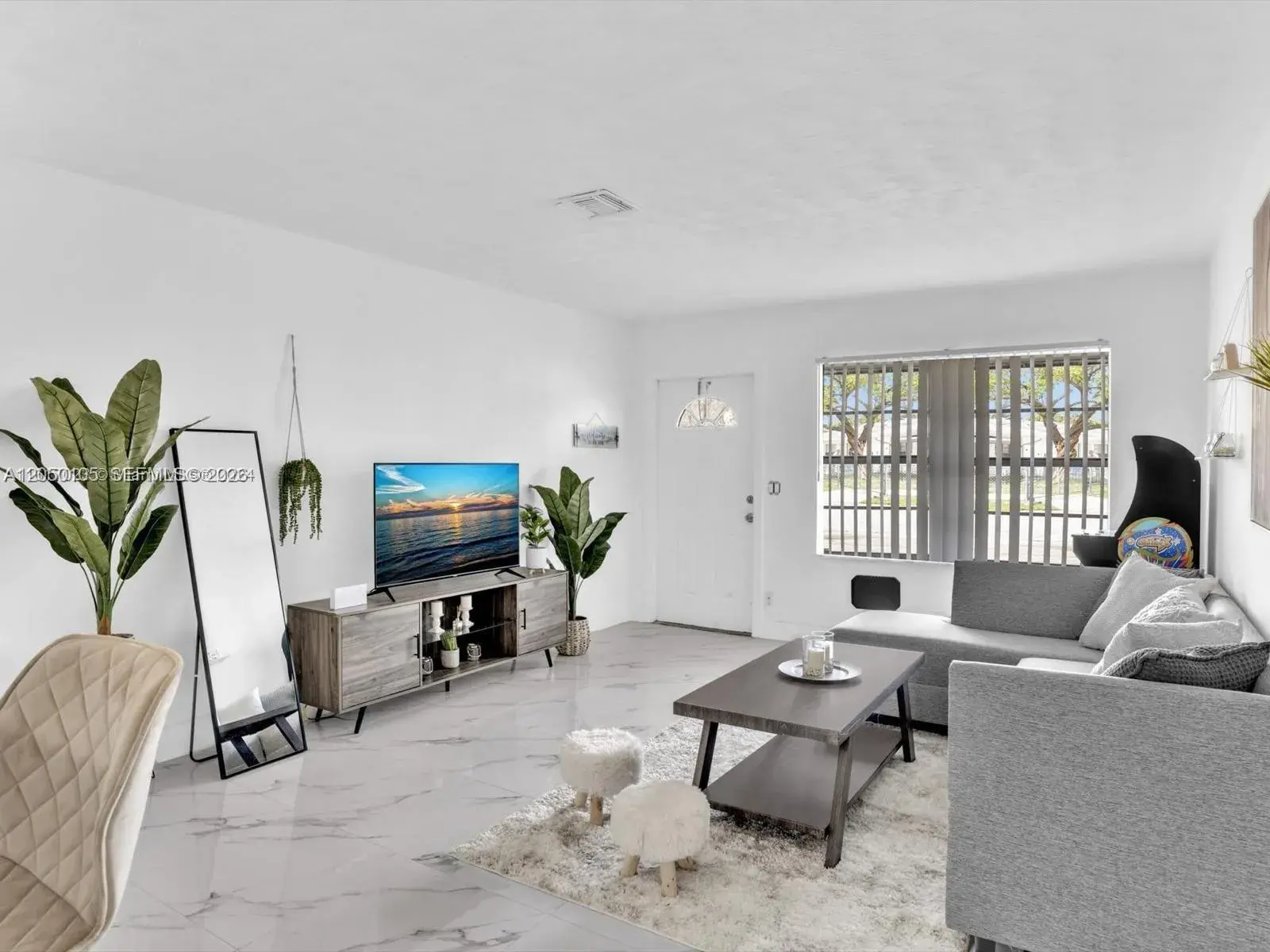 1092 SW 3rd St # 1092, Hallandale Beach FL 33009