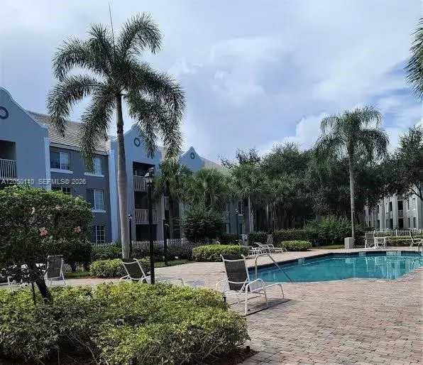 11185 SW 6th St # 201, Pembroke Pines FL 33025