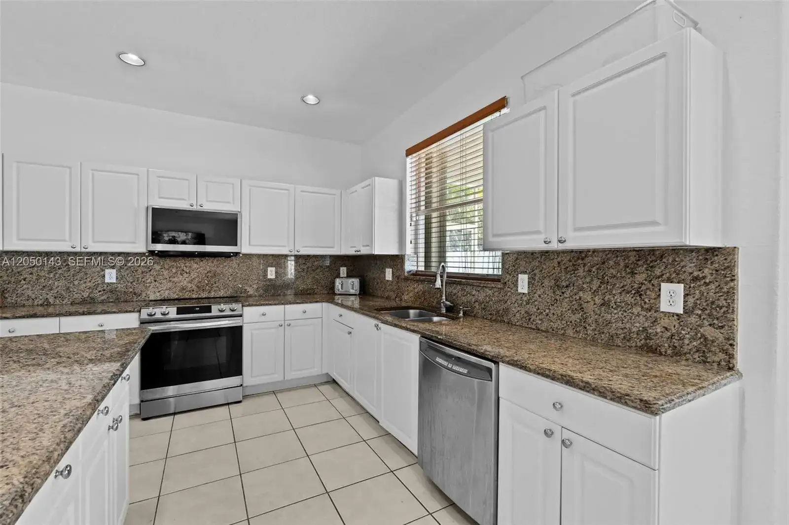 3500 SW 174th Way, Miramar FL 33029 photo 4