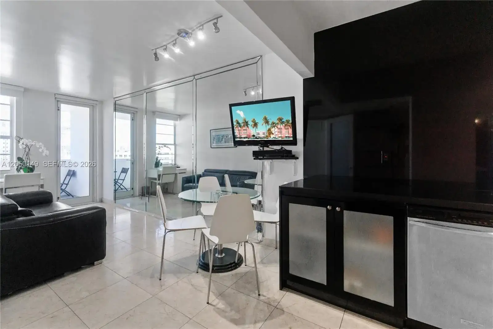100 Lincoln Rd # 1020, Miami Beach FL 33139 photo 2