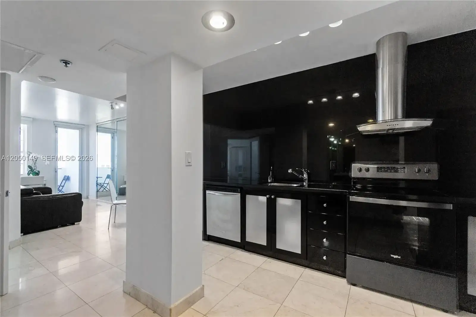 100 Lincoln Rd # 1020, Miami Beach FL 33139 photo 3