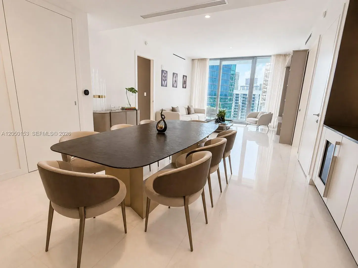 300 Biscayne Boulevard Way # 2609W, Miami FL 33131