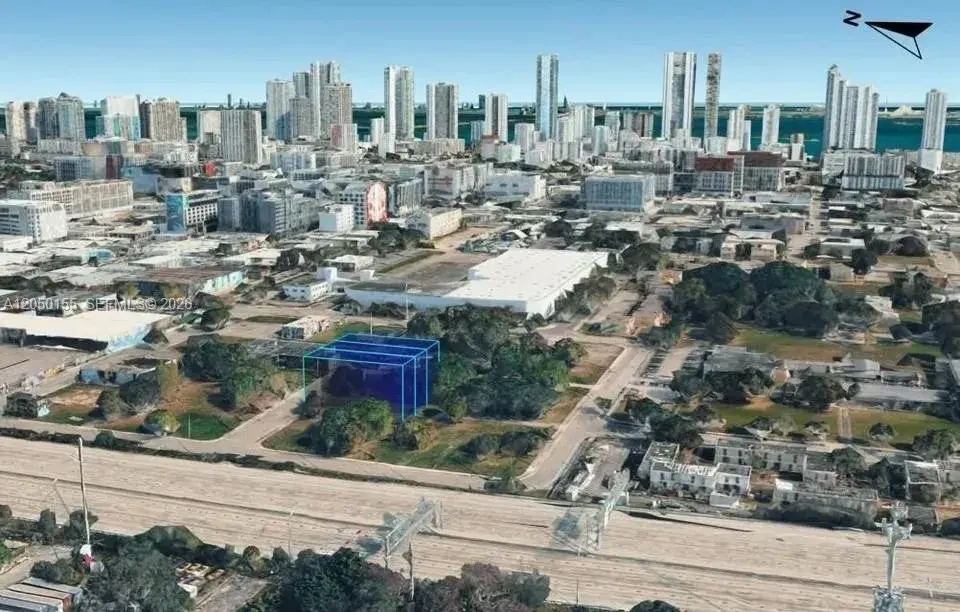 566 NW 22nd St, Miami FL 33127