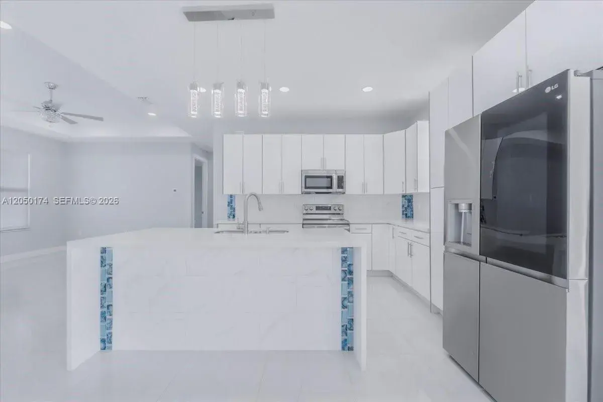 1114 NE 7th, Other City - In The State Of Florida FL 33909