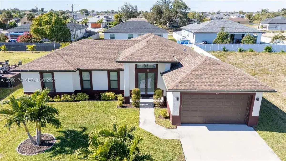 1114 NE 7th, Other City - In The State Of Florida FL 33909 photo 4