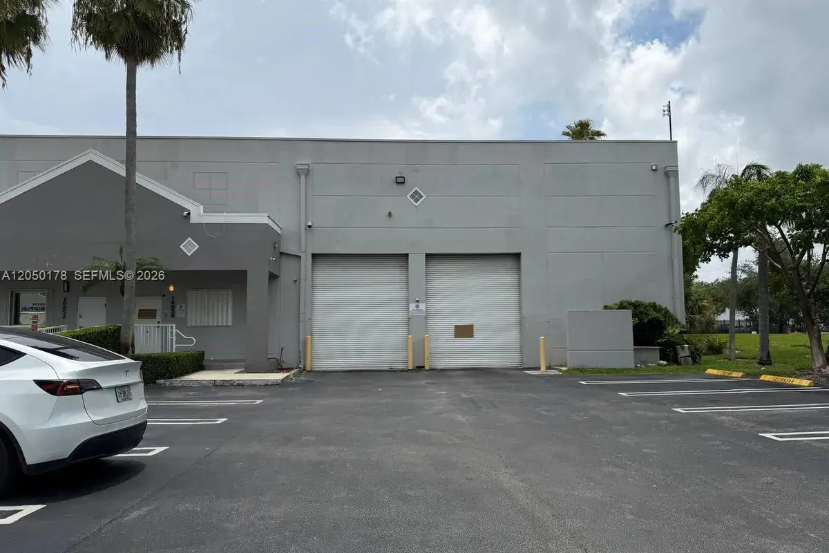 10850 NW 27th St, Doral FL 33172
