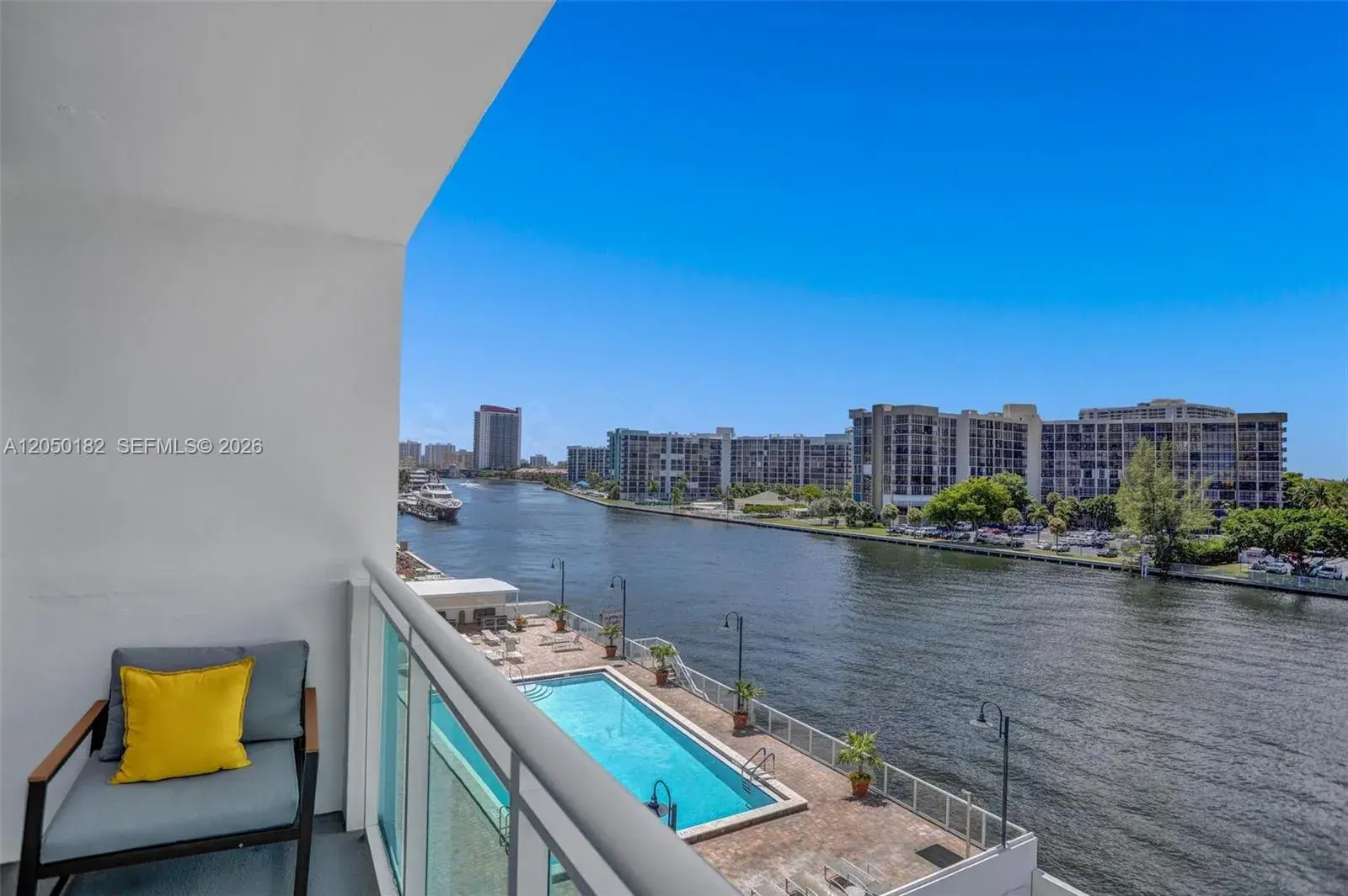 3000 S Ocean Dr, Hollywood FL 33019