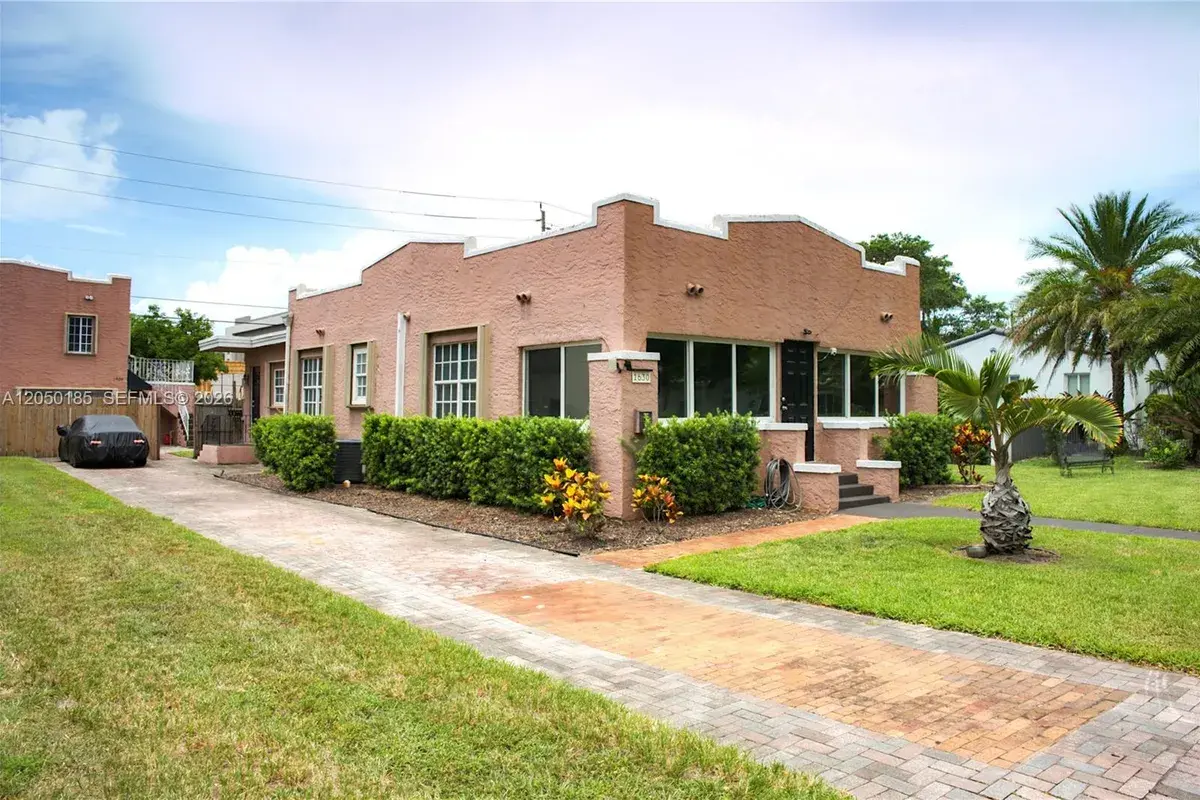 1624-1630 Jackson St, Hollywood FL 33020