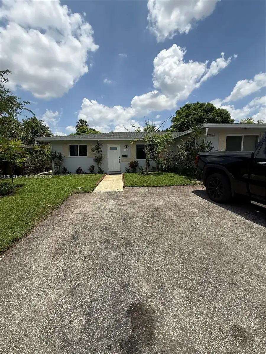 5431 NW 17th Ct, Lauderhill FL 33313 photo 2