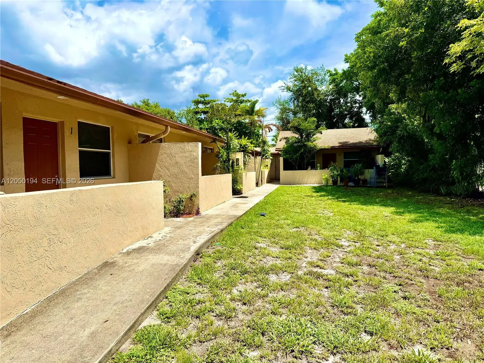 2227 Monroe St # 6, Hollywood FL 33020