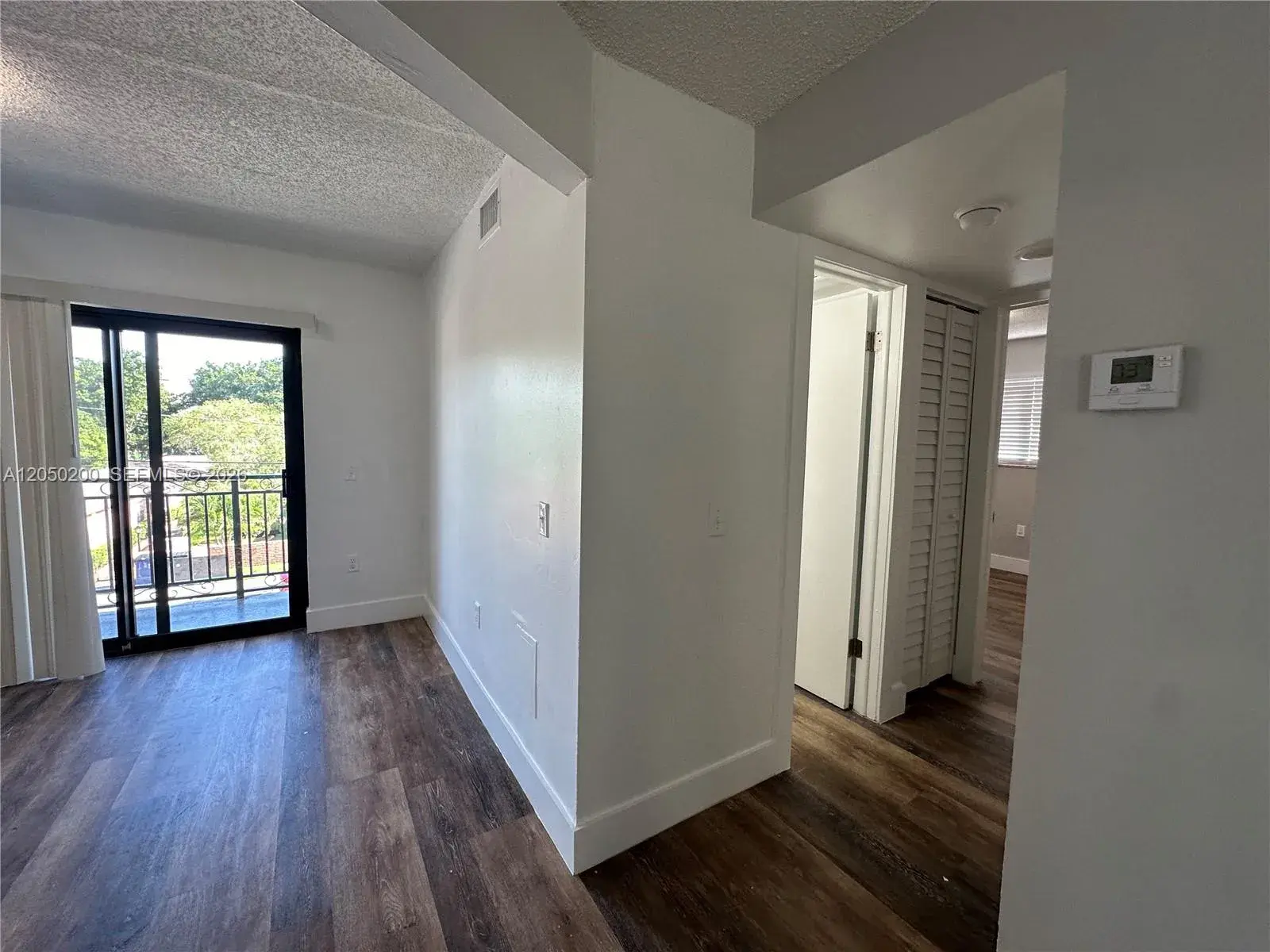 529 SW 4th St # 301, Miami FL 33130