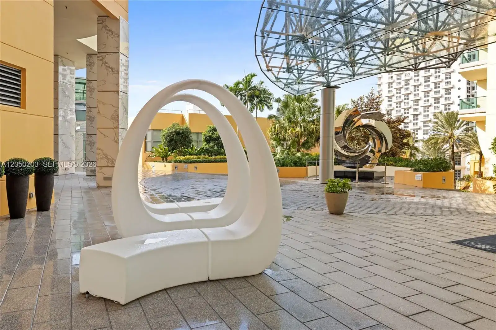 1455 Ocean Dr # 1009, Miami Beach FL 33139 photo 4