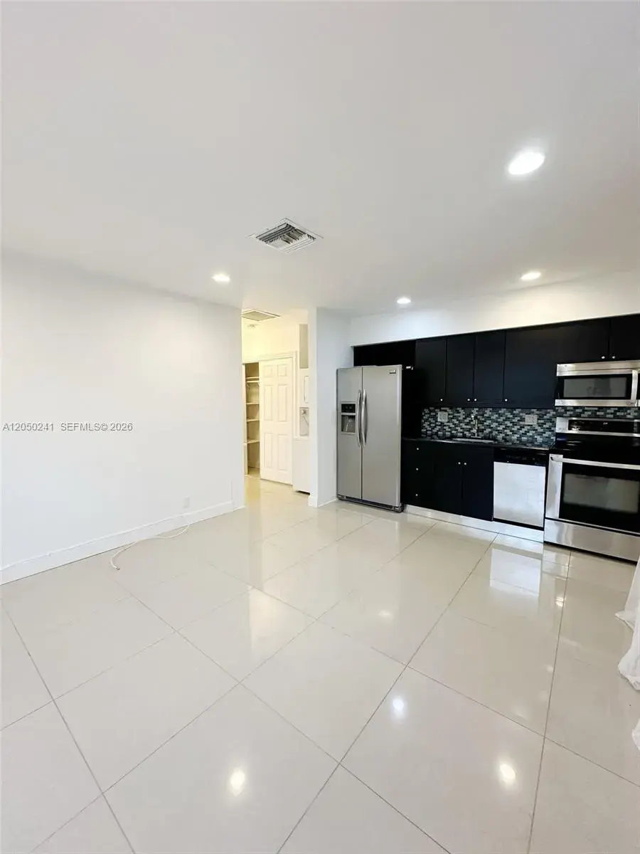 317 Hendricks Isle # 1, Fort Lauderdale FL 33301