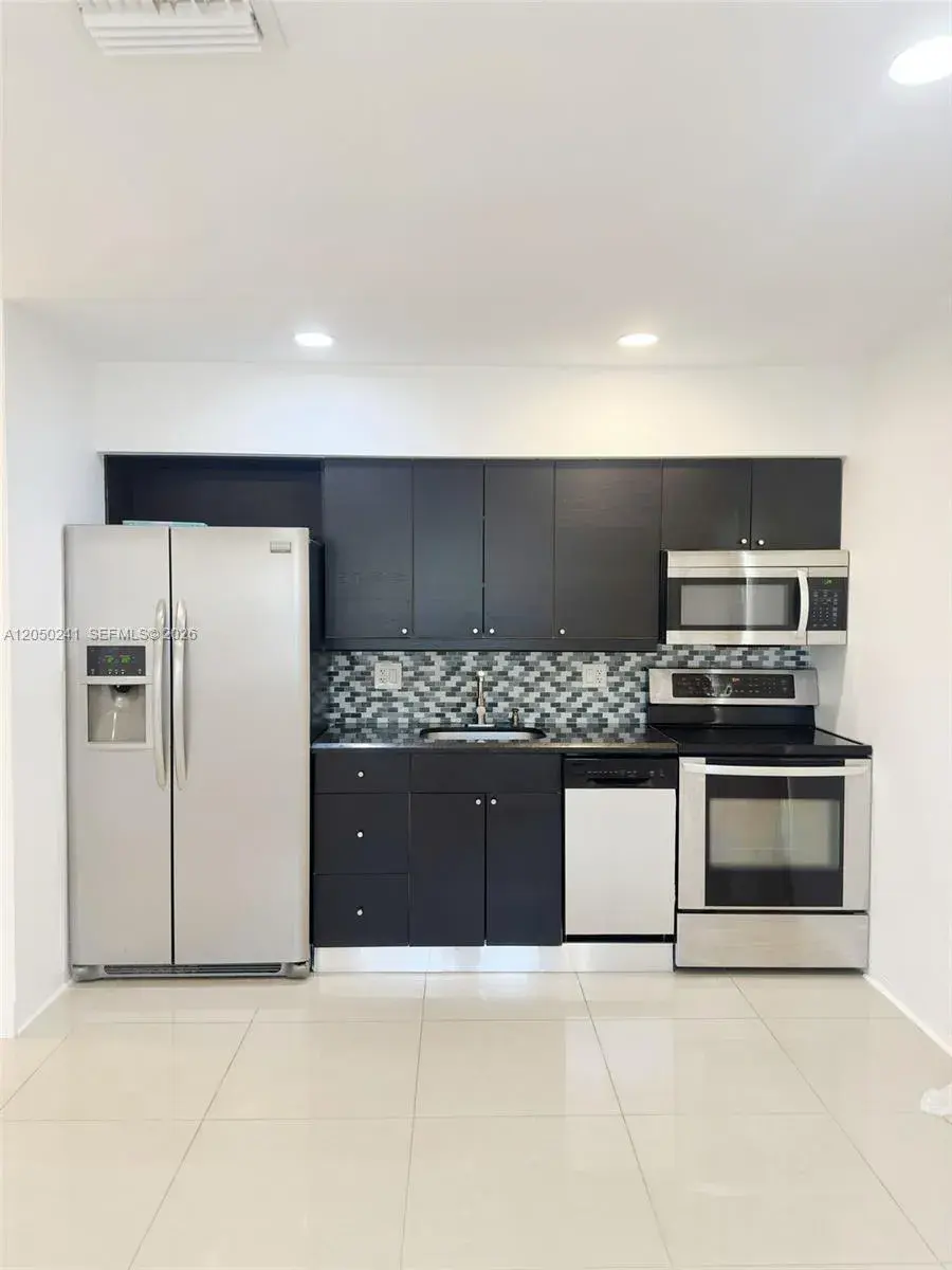 317 Hendricks Isle # 1, Fort Lauderdale FL 33301