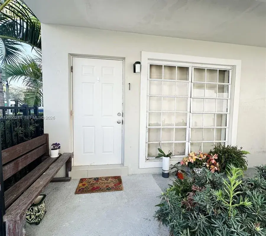 317 Hendricks Isle # 1, Fort Lauderdale FL 33301