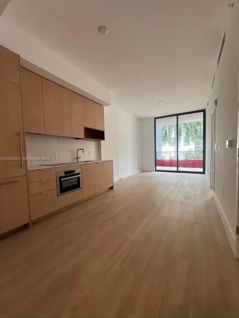 90 NE 32 ST # 210, Miami FL 33137