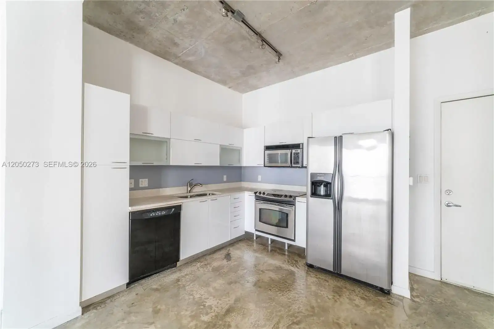 234 NE 3rd St # 305, Miami FL 33132