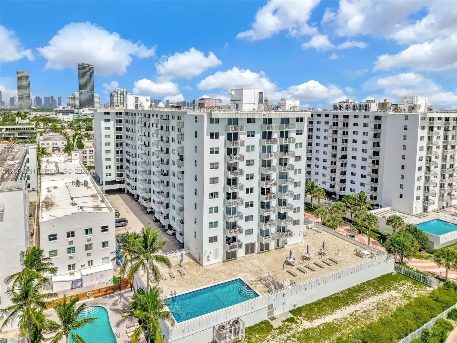 345 Ocean Dr # 623, Miami Beach FL 33139 photo 5