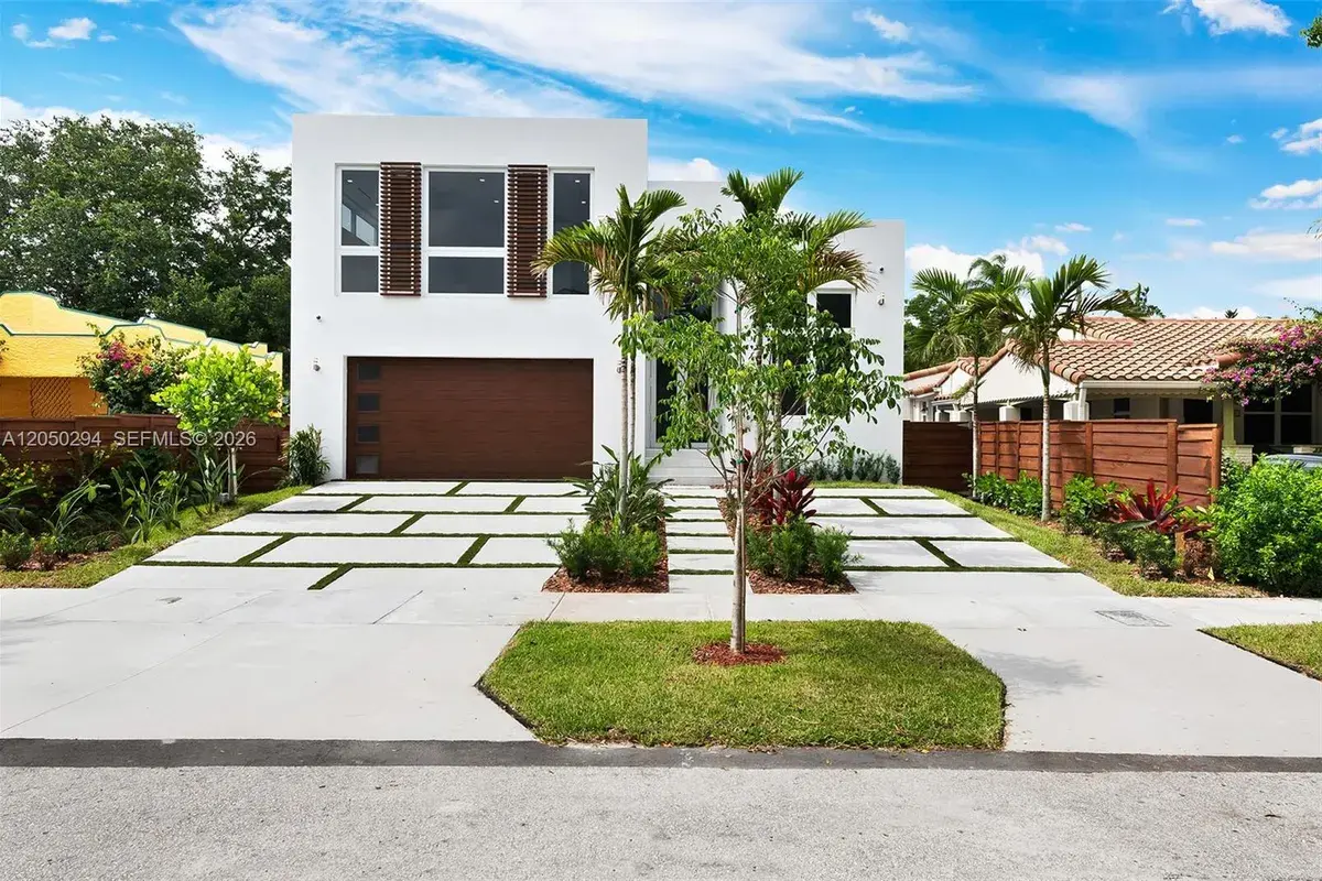 1615 NE 3rd Ct, Fort Lauderdale FL 33301