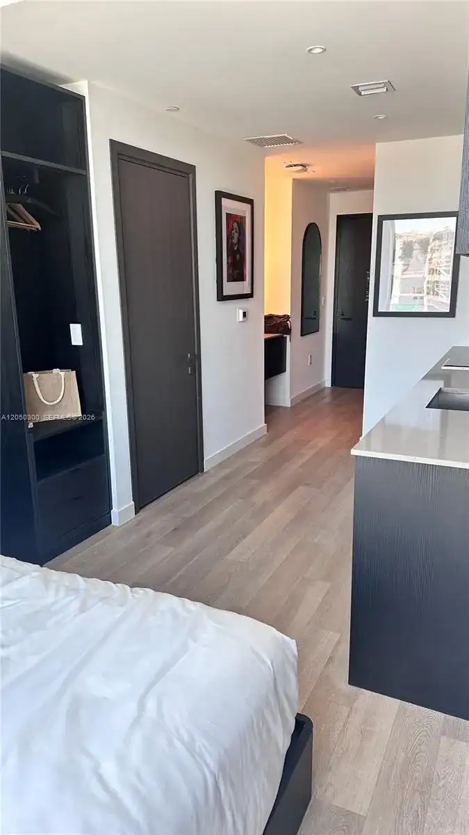 20 NE 11 Street # 2212A, Miami FL 33132