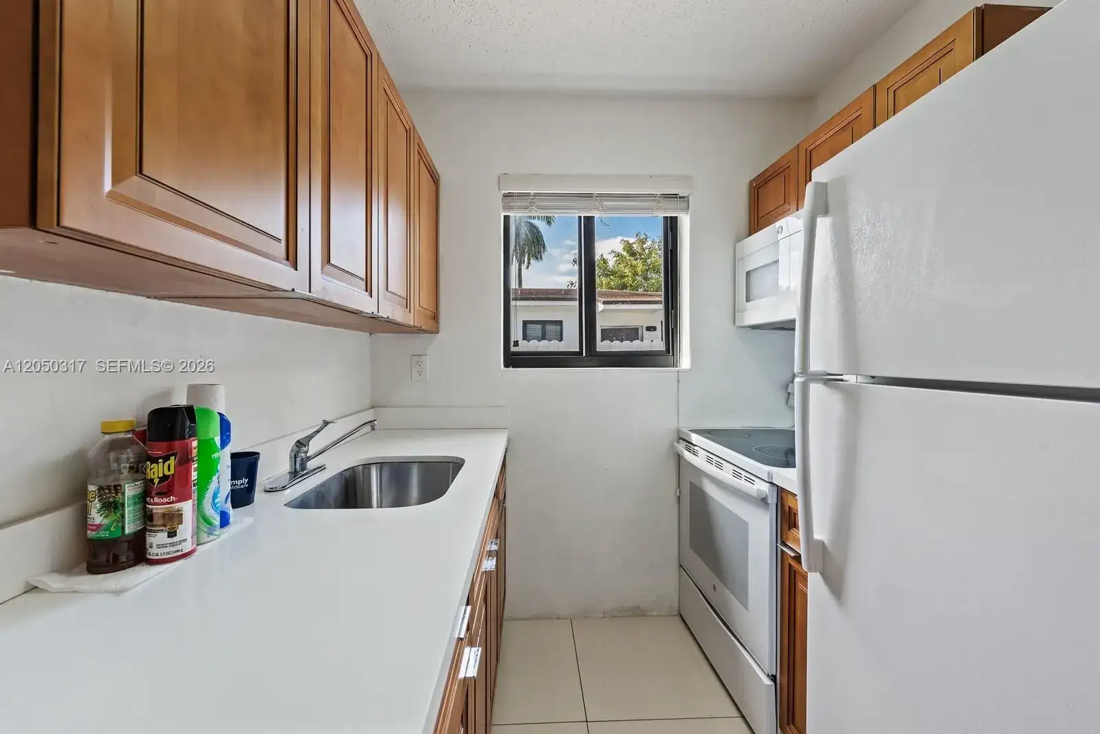 1911 NW 30th St # 3, Miami FL 33142 photo 5