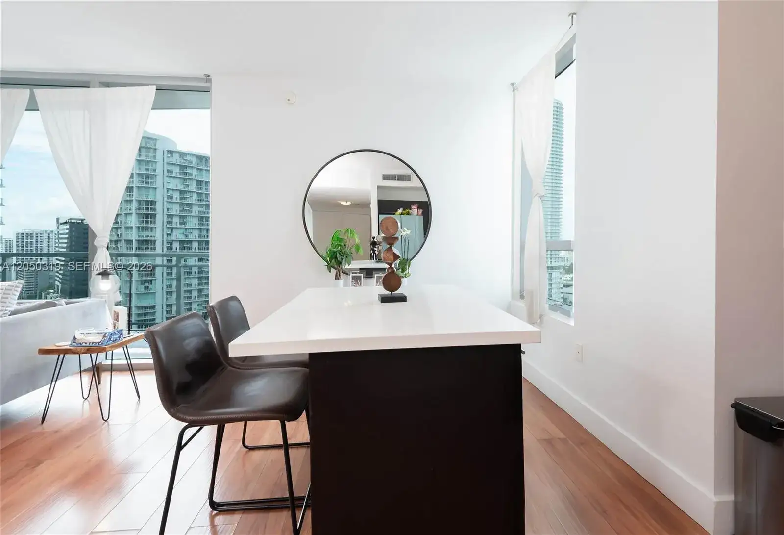 90 SW 3rd St # 2113, Miami FL 33130 photo 4