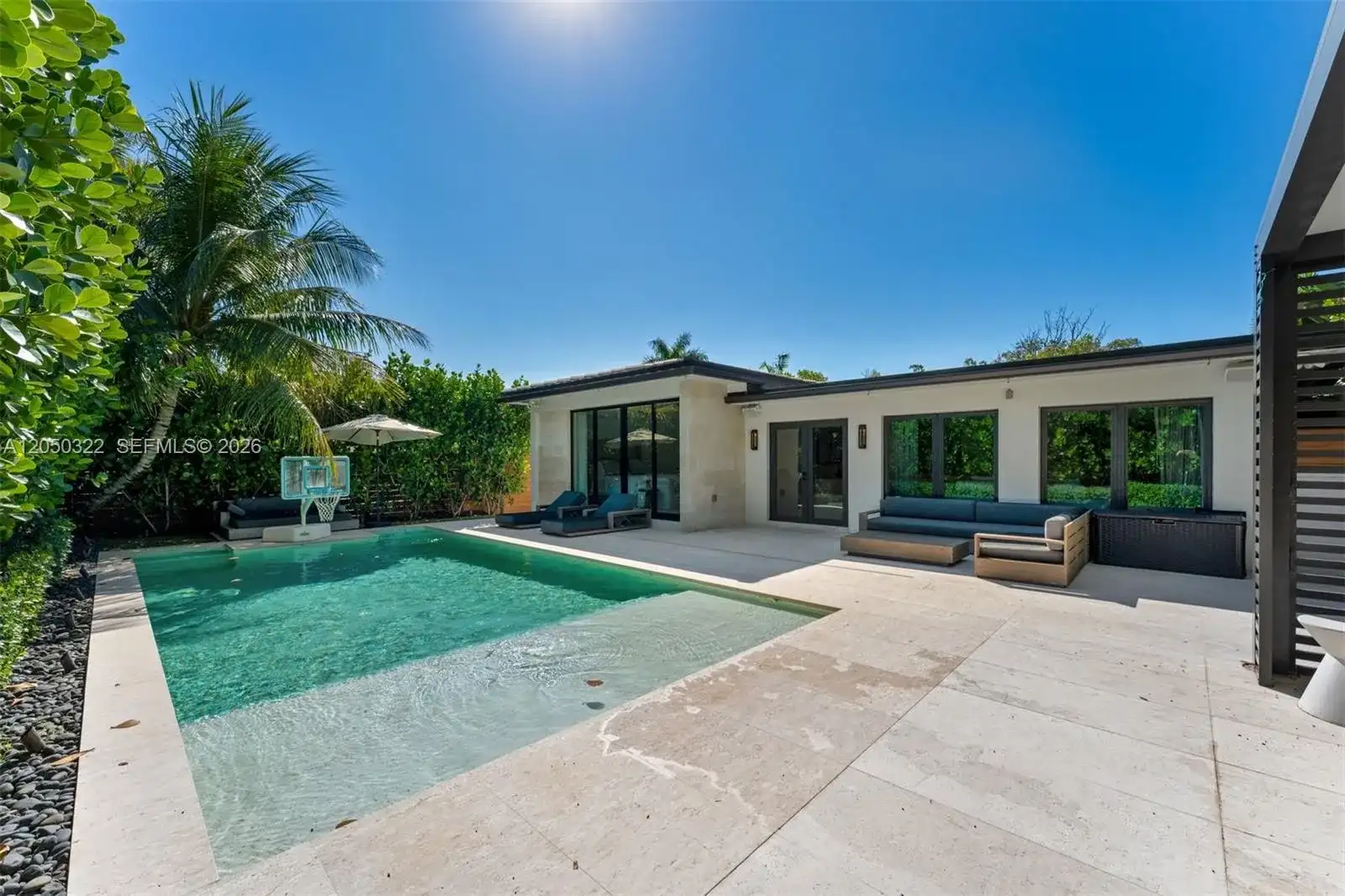771 Fairway Dr, Miami Beach FL 33141