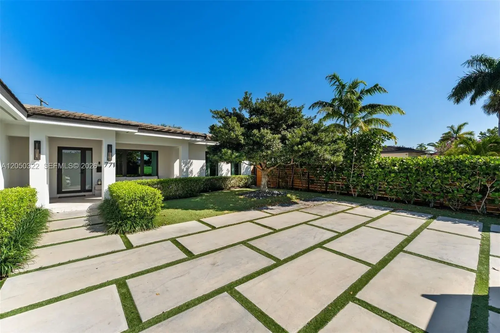 771 Fairway Dr, Miami Beach FL 33141