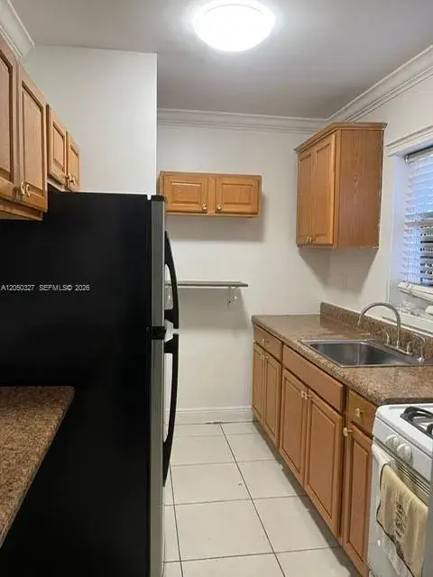 1265 W 24th St # 121, Hialeah FL 33010