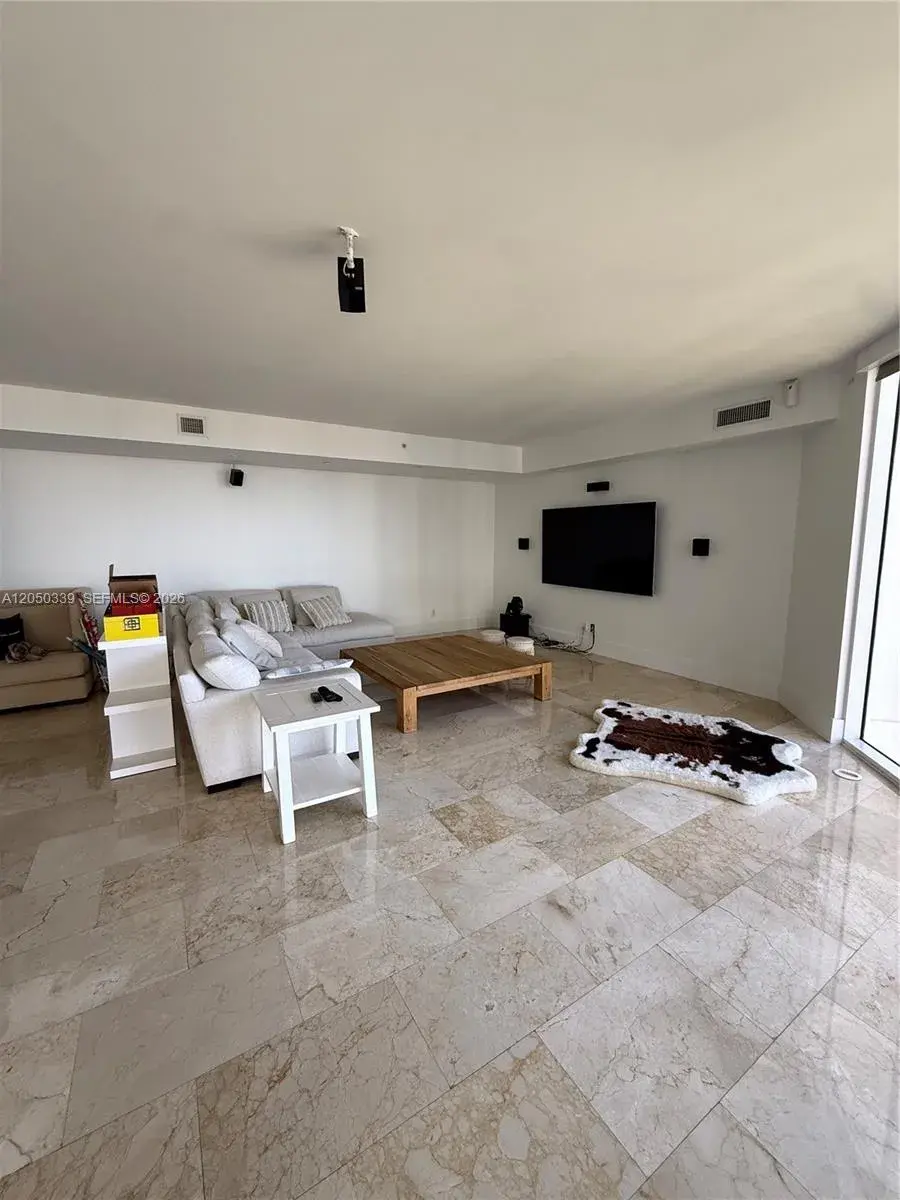 21200 Point Pl # 1403, Aventura FL 33180