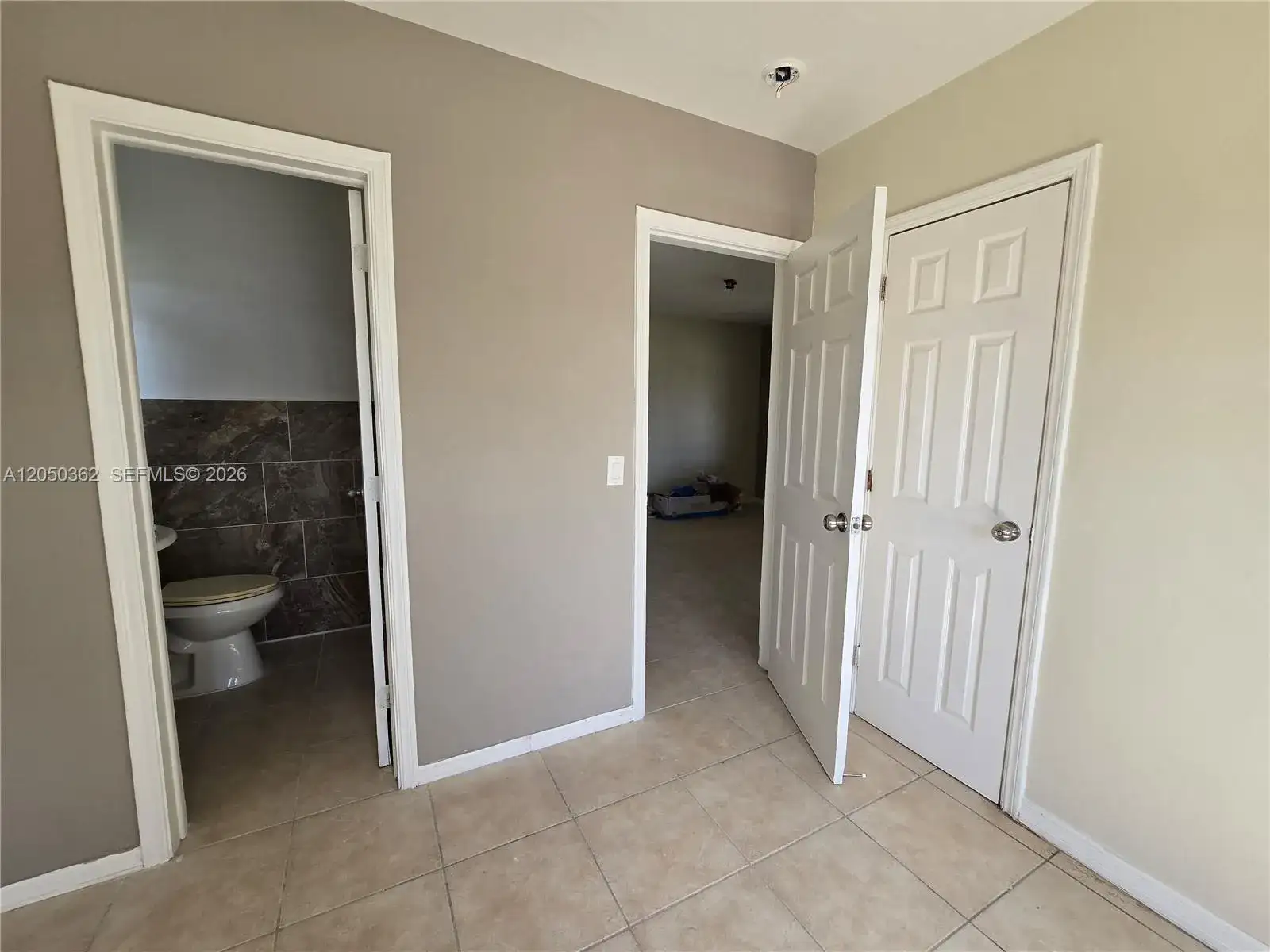 724 SW 7th Ter # 2, Hallandale Beach FL 33009 photo 3