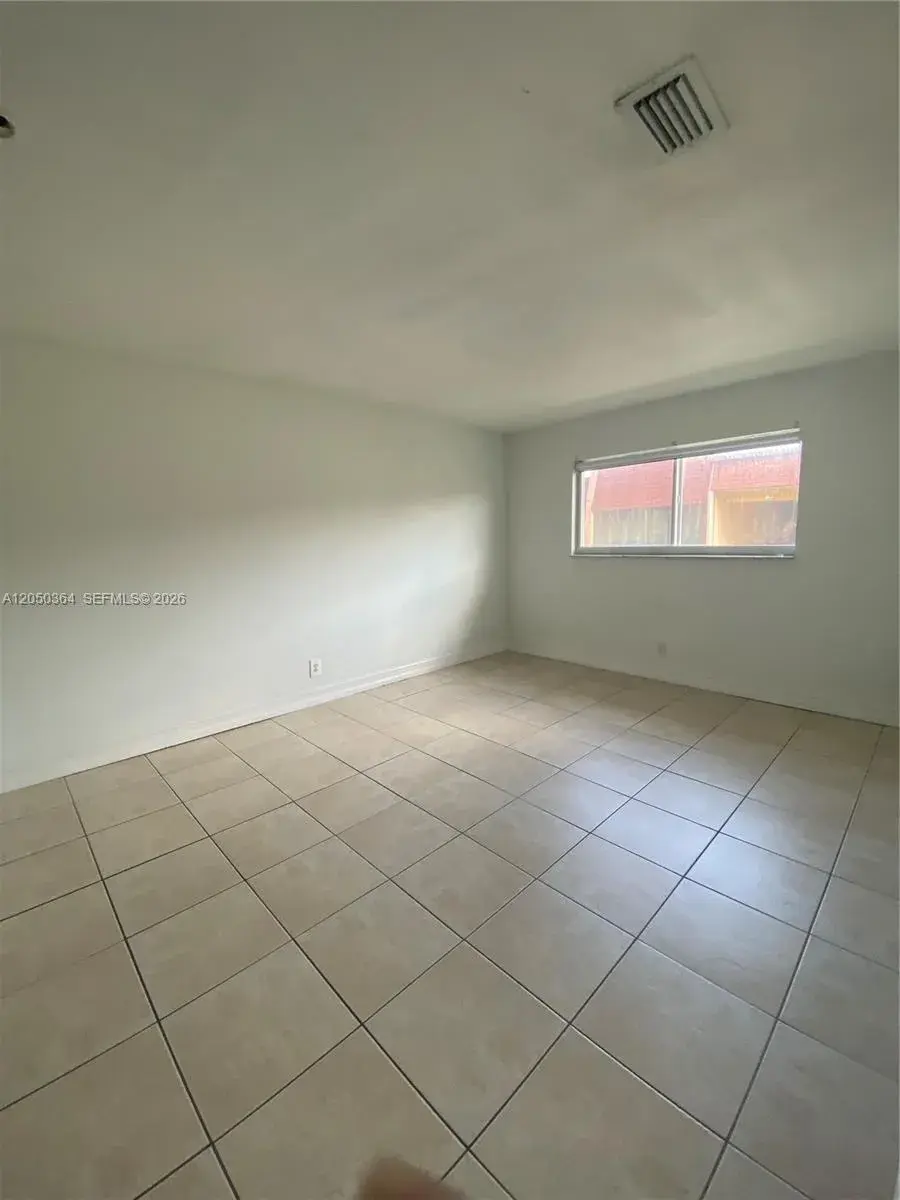 2840 NW 55th Ave # 2D, Lauderhill FL 33313