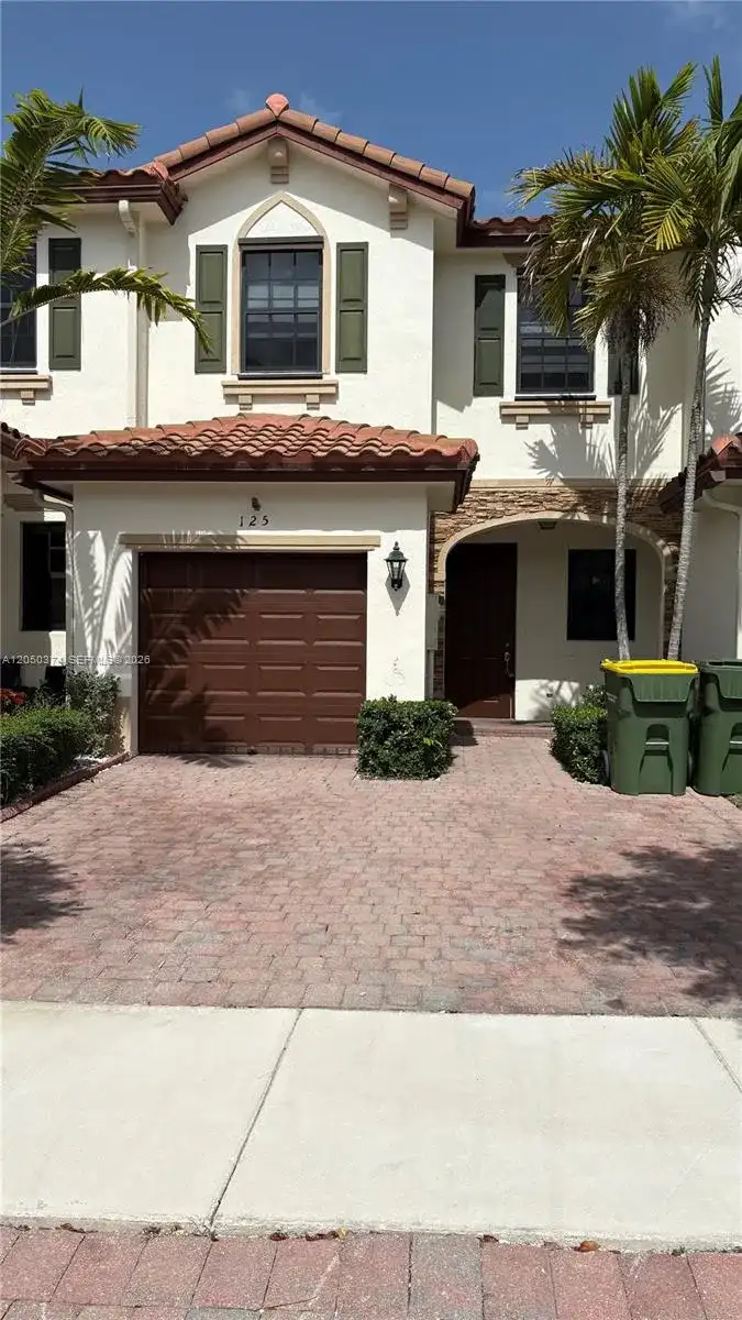 125 SE 34th Ter, Homestead FL 33033