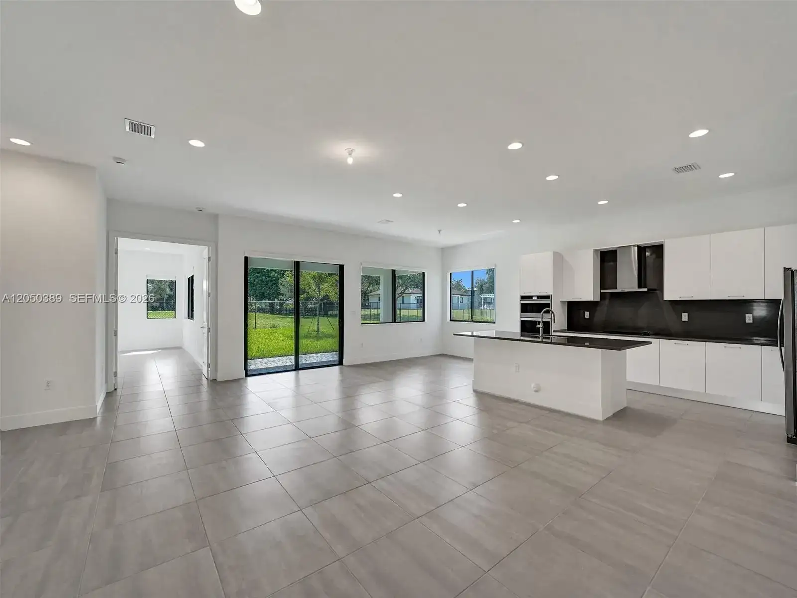 5736 SW 104th Ter, Cooper City FL 33328 photo 4