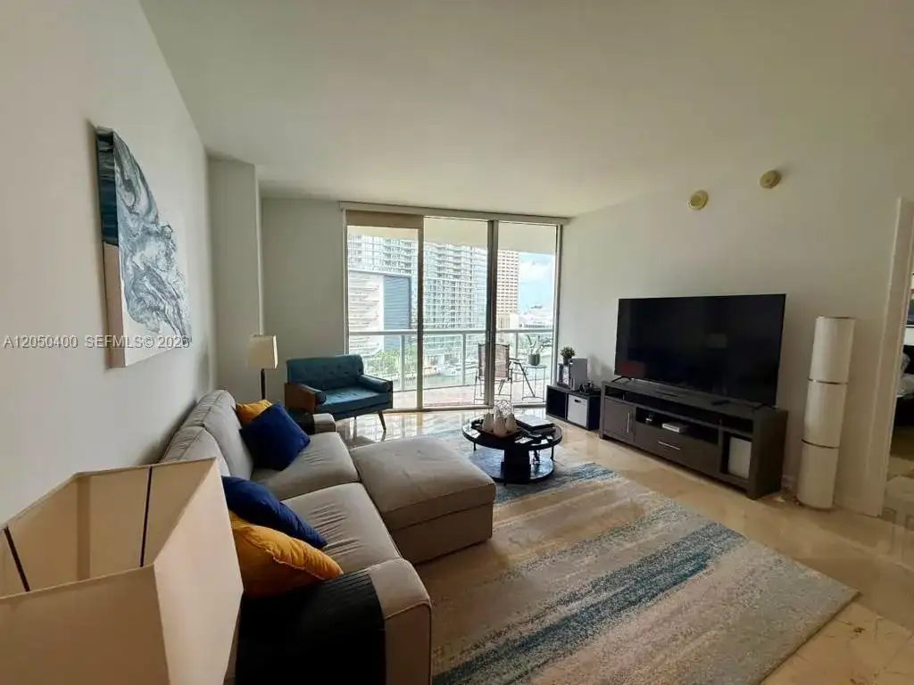475 Brickell Ave # 1012, Miami FL 33131 photo 4