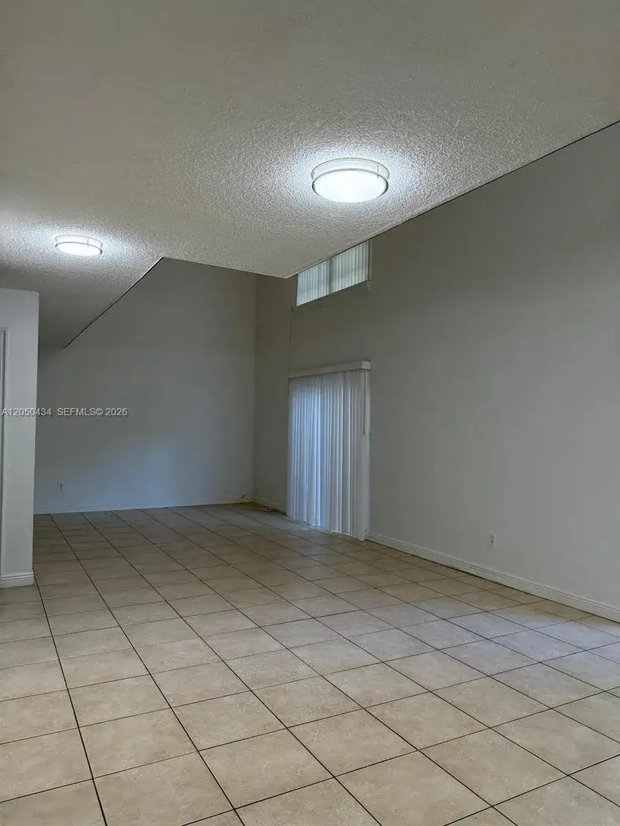 8600 SW 109th Ave # 112, Miami FL 33173 photo 3