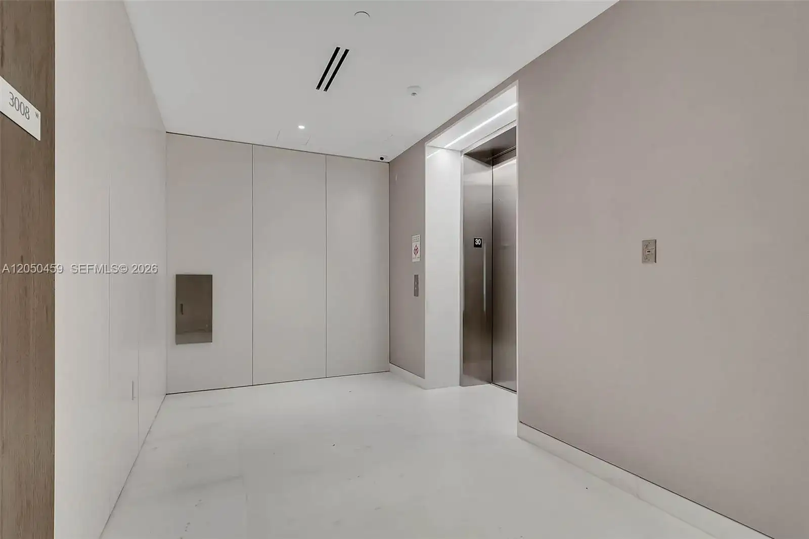 300 Biscayne Boulevard Way # 3008W, Miami FL 33131 photo 4