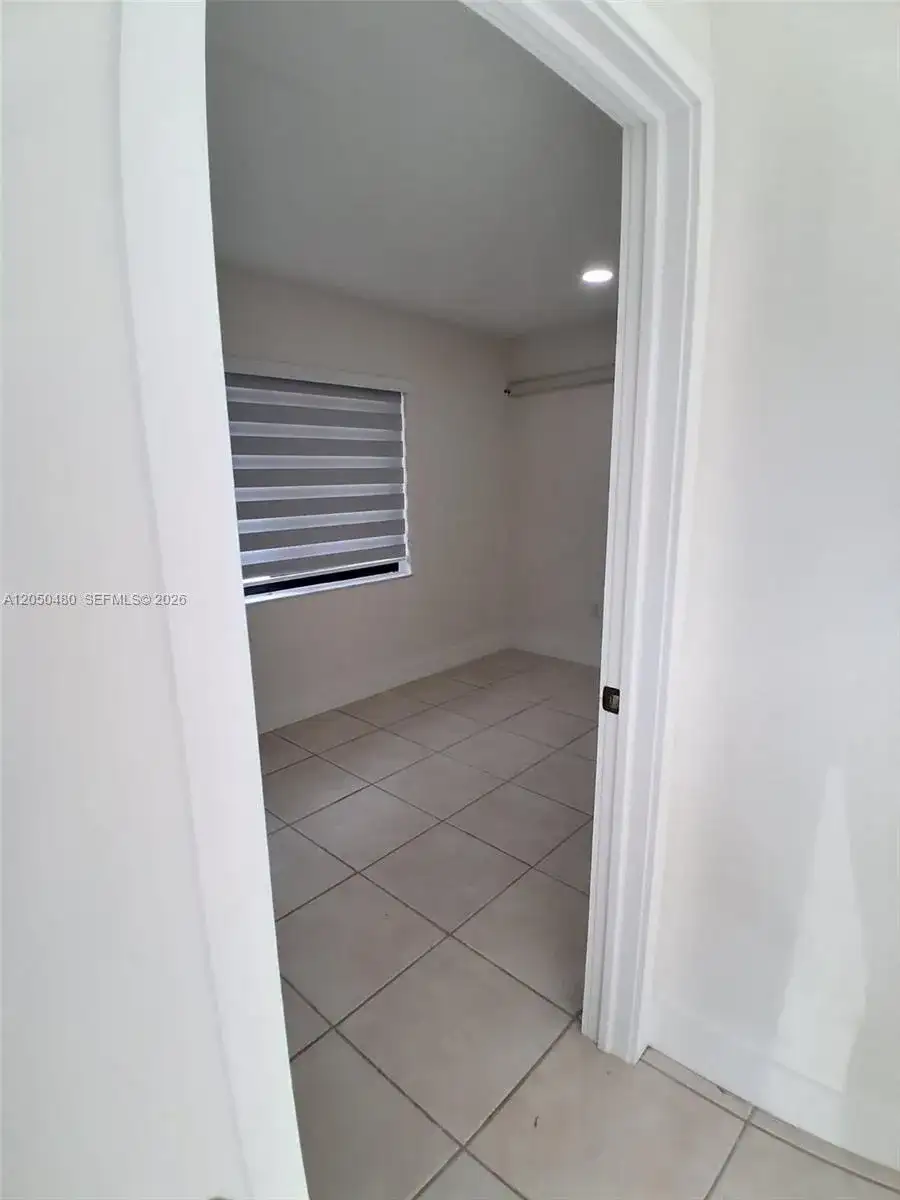1231 SW 136th Pl # A, Miami FL 33184 photo 4