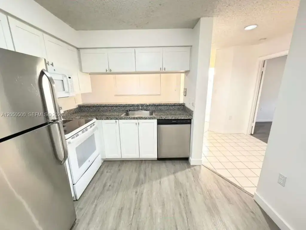 14208 Glenmoor Dr # 14208, West Palm Beach FL 33409 photo 3