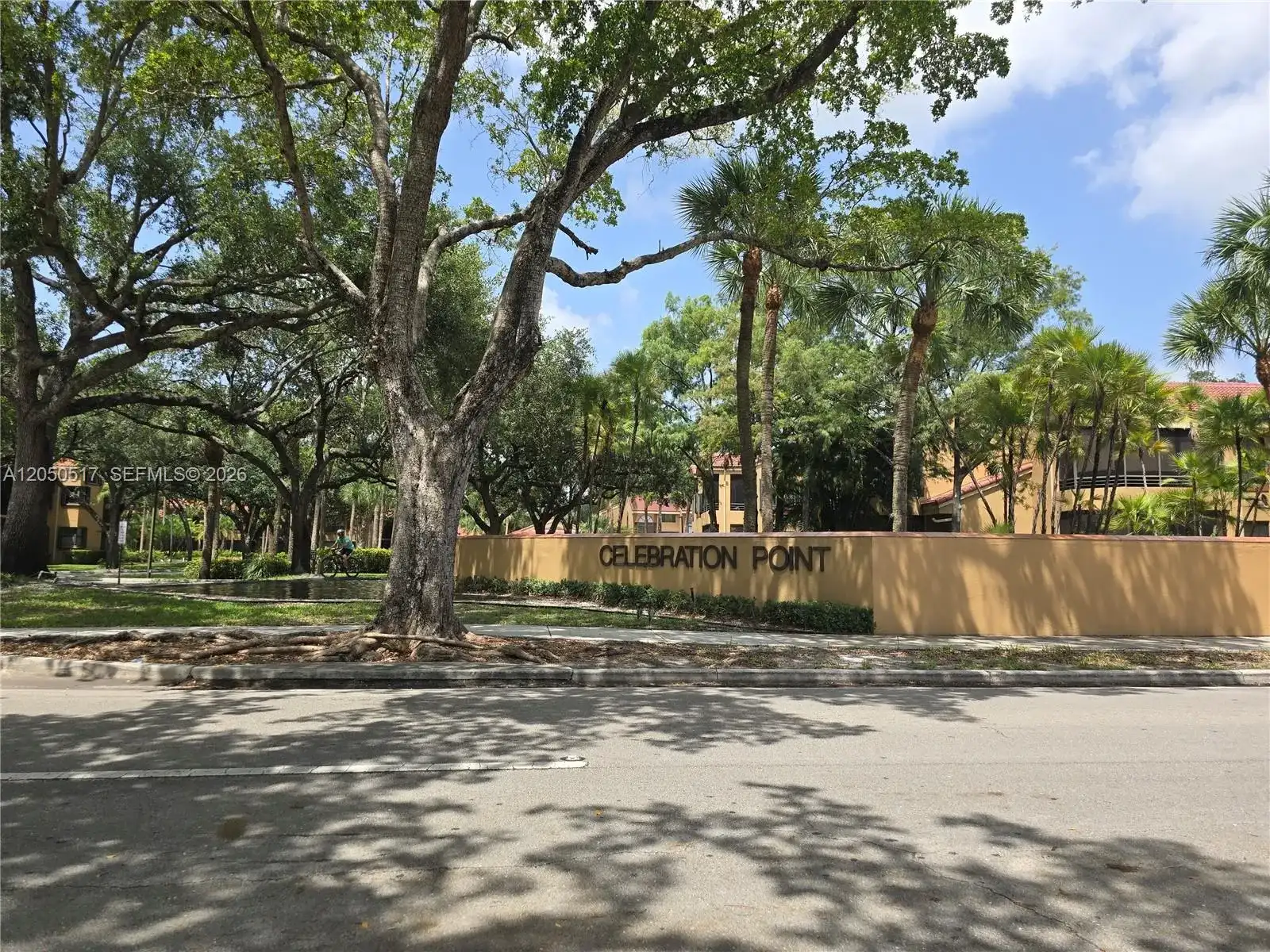 15545 N Miami Lakeway N # 211, Miami Lakes FL 33014