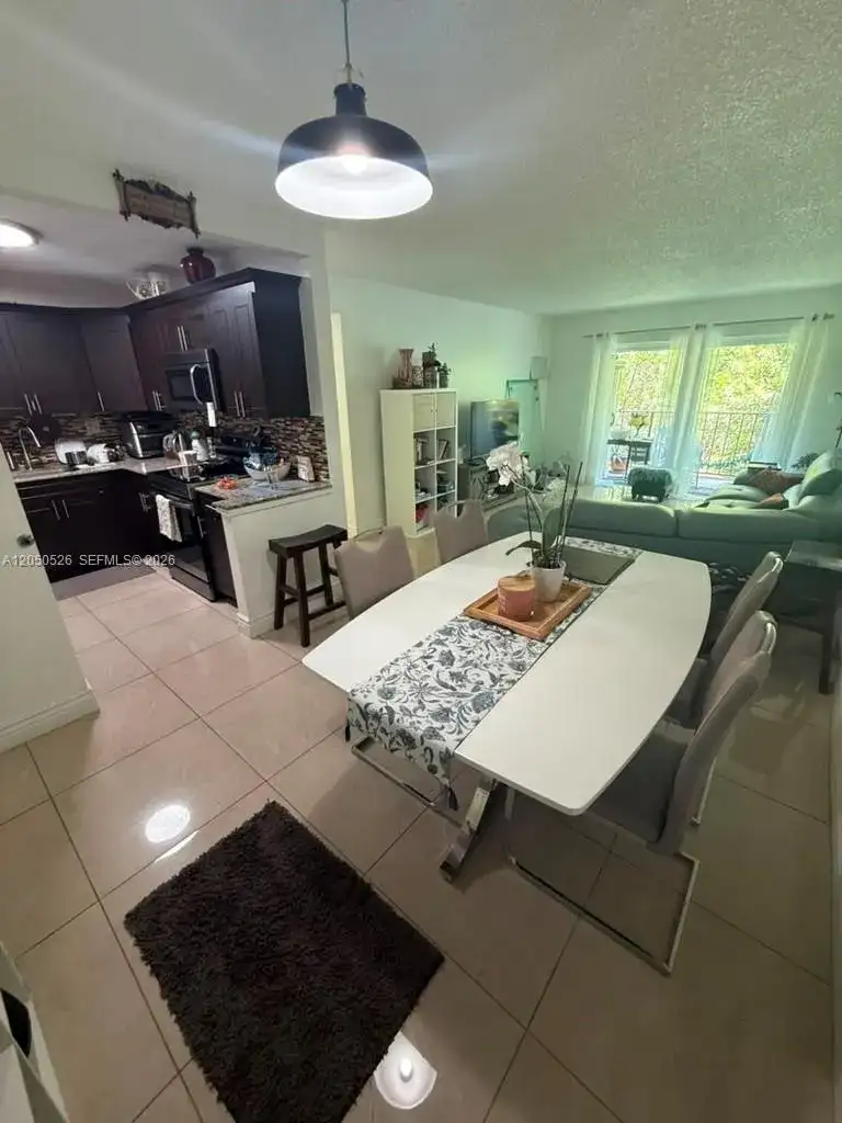9405 W Flagler St # 212D, Miami FL 33174 photo 4